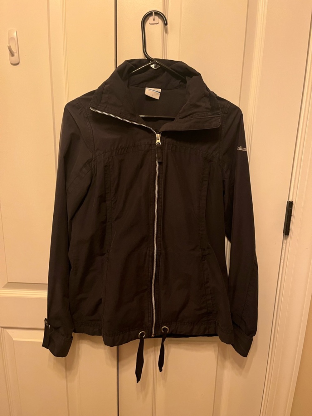 Columbia Women's Black Utility Hooded Jacket - small